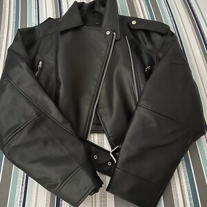 Zara leather jacket size medium brand new without tags